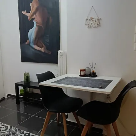 Modern Flat In City Center-3