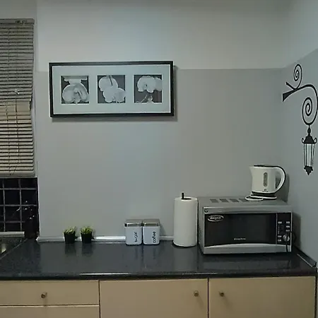 Modern Flat In City Center-2